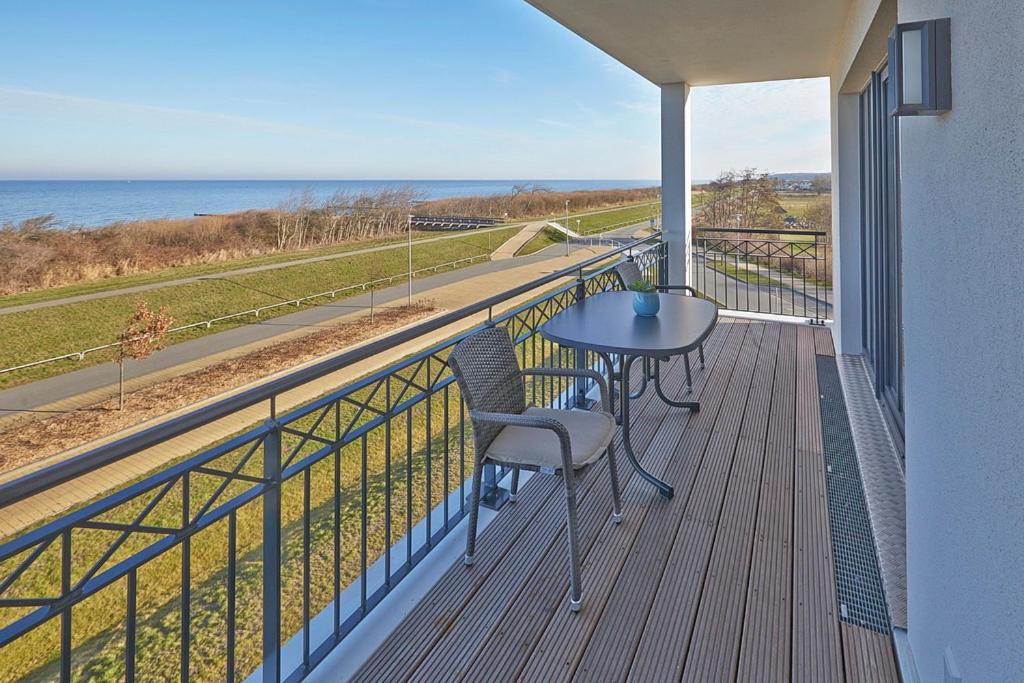 Aparthotel Waterkant Suites - Fewos Am Meer Mit Spa Börgerende-Rethwisch Habitación foto